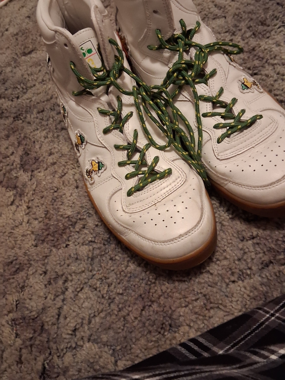 Peanuts White Converse With Snoopy And Woodstock